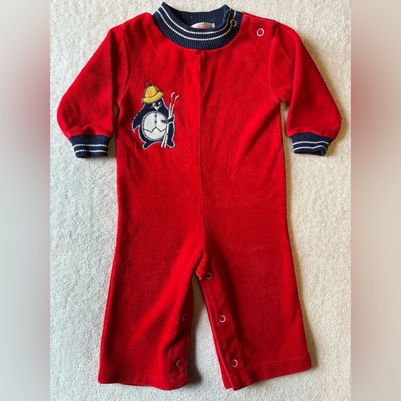 healthtex Other - Vintage Health-Tex Baby Romper, Red Velvet w Penguin Design, Sz 9 months